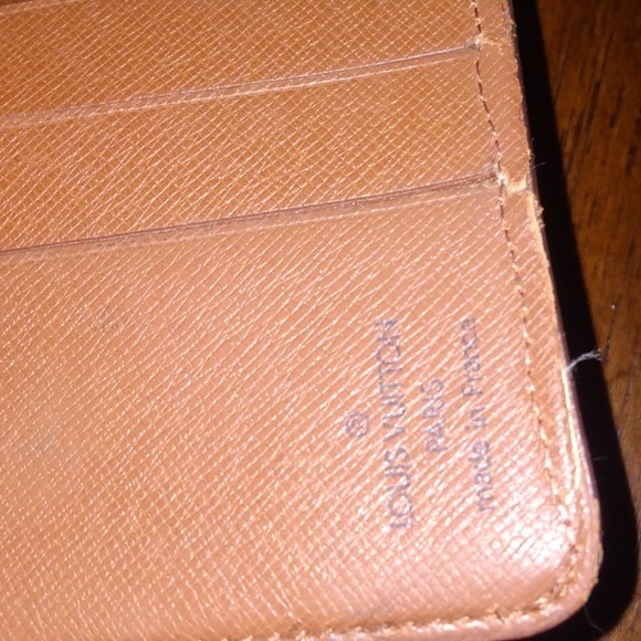 SOLD Authentic Louis Vuitton Bifold Wallet - Picture 6 of 15